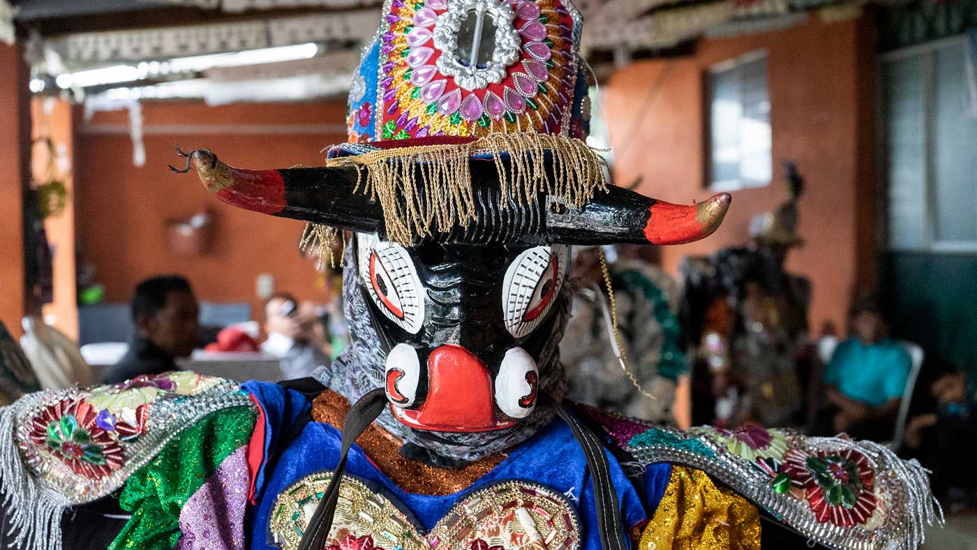 La danza del torito – Santiago Sacatepéquez (Guatemala)- Postal Sonora